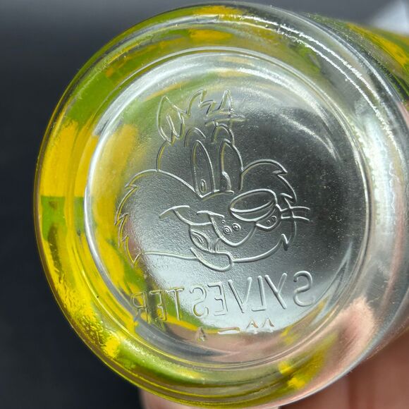 Warner Brothers Sylvester Tweety Juice Glass I Tawt I Taw A Puddy Tat (FJML) - Picture 4 of 5